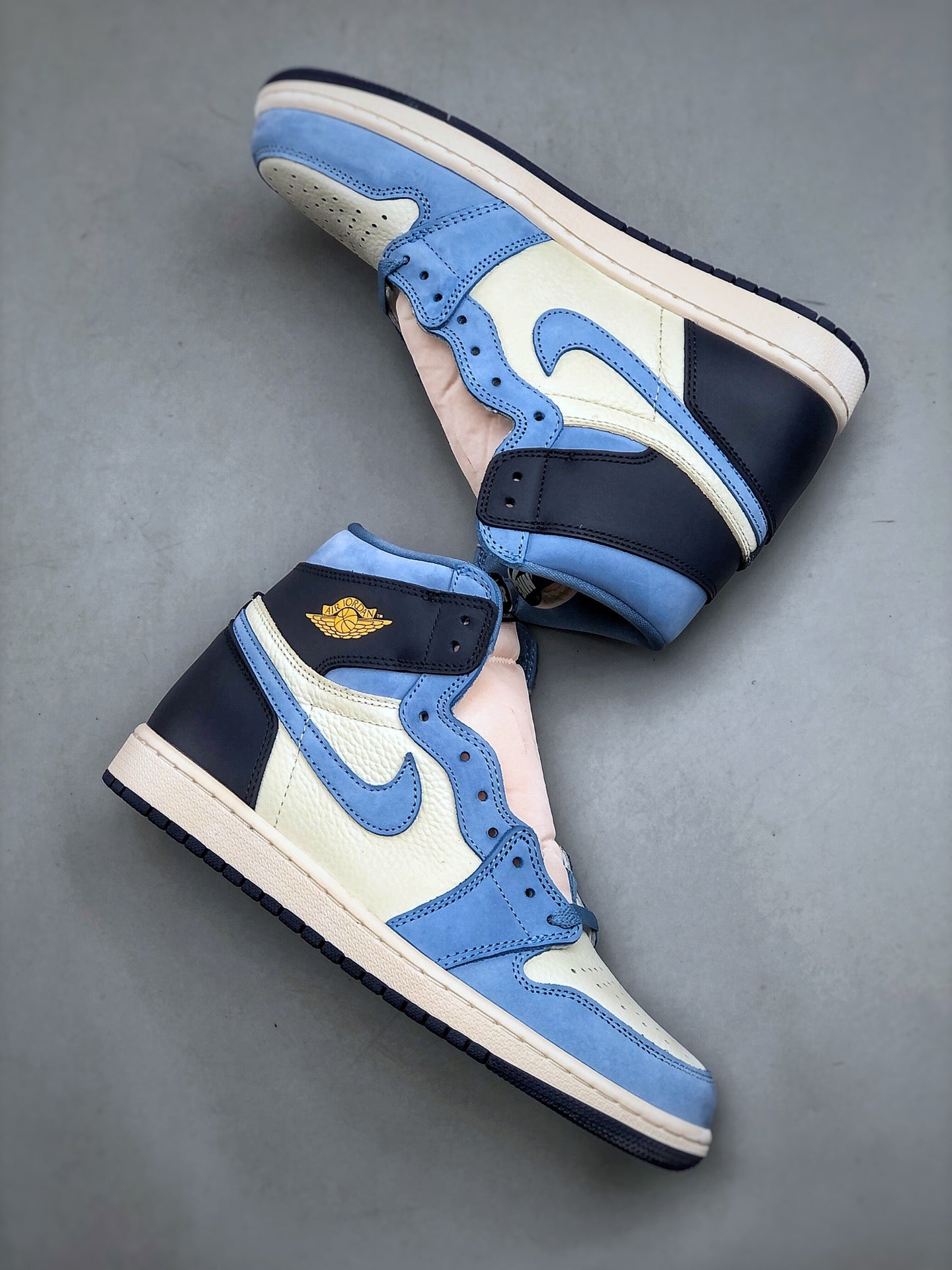 Air Jordan AJ1 Retro High Blue Sky