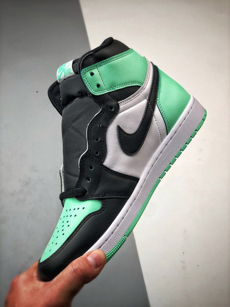 Air Jordan 1 High OG "Green Glow"