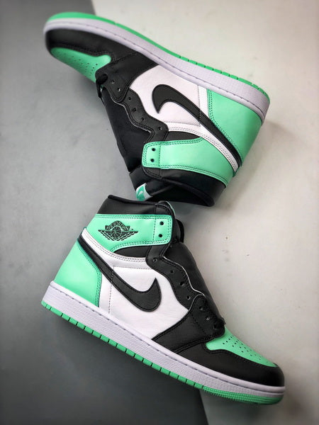 Air Jordan 1 High OG "Green Glow"