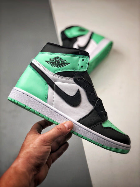 Air Jordan 1 High OG "Green Glow"