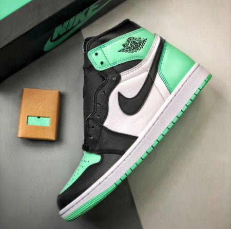 Air Jordan 1 High OG "Green Glow"