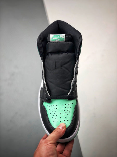 Air Jordan 1 High OG "Green Glow"