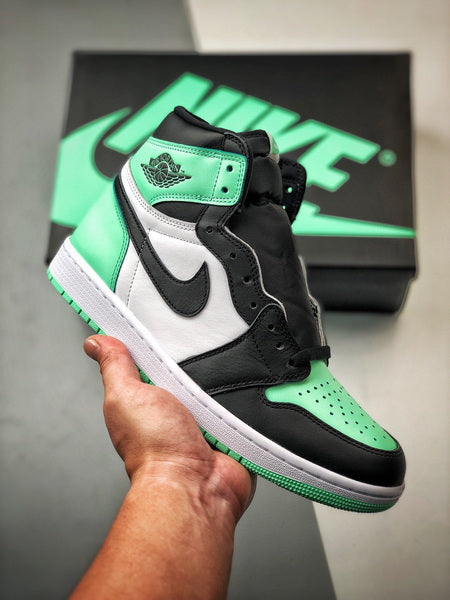 Air Jordan 1 High OG "Green Glow"