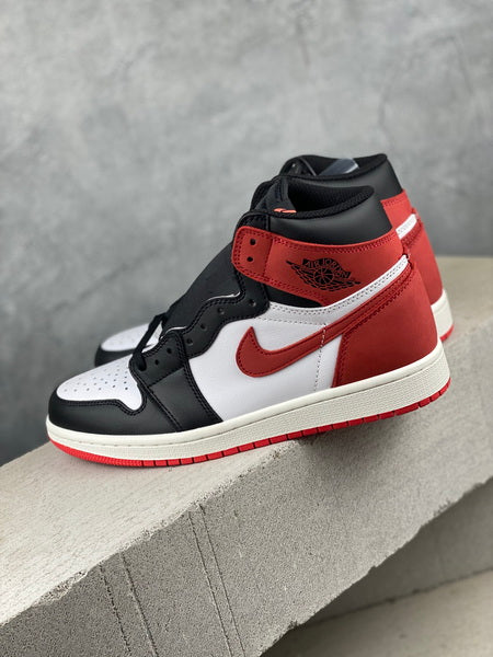 Air Jordan 1 MVP