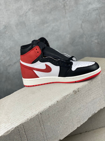 Air Jordan 1 MVP