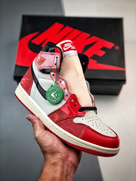 Air Jordan 1 Retro High OG "Next Chapter"