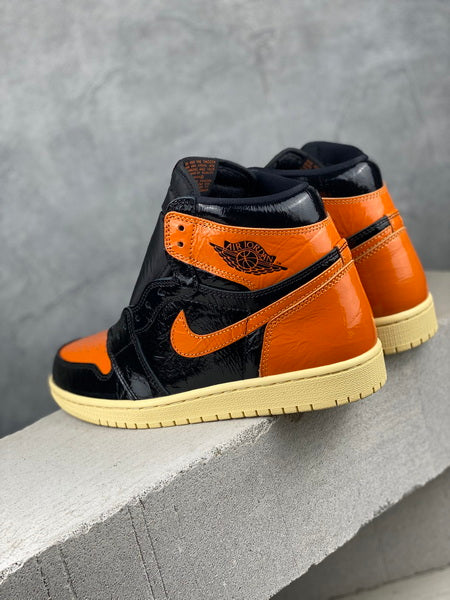 Air Jordan 1 Retro High OG "Shattered Backboard"