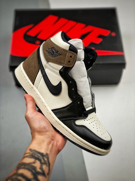 Air Jordan 1 High OG "Dark Mocha"